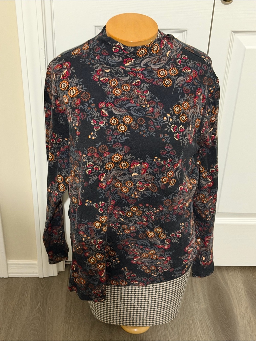 Westbound Black Floral-Print Long Sleeve Top 1x